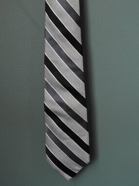 3/$20 Express Black and Gray Design Men's Business Tie